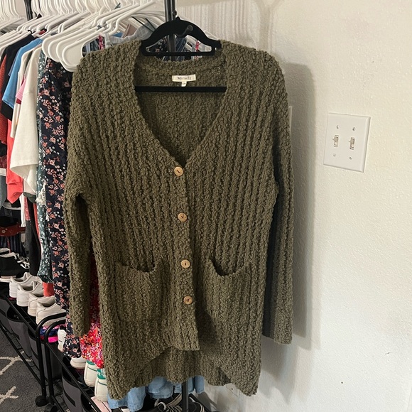Cozy Olive Green Women's Sweater - Picture 1 of 5